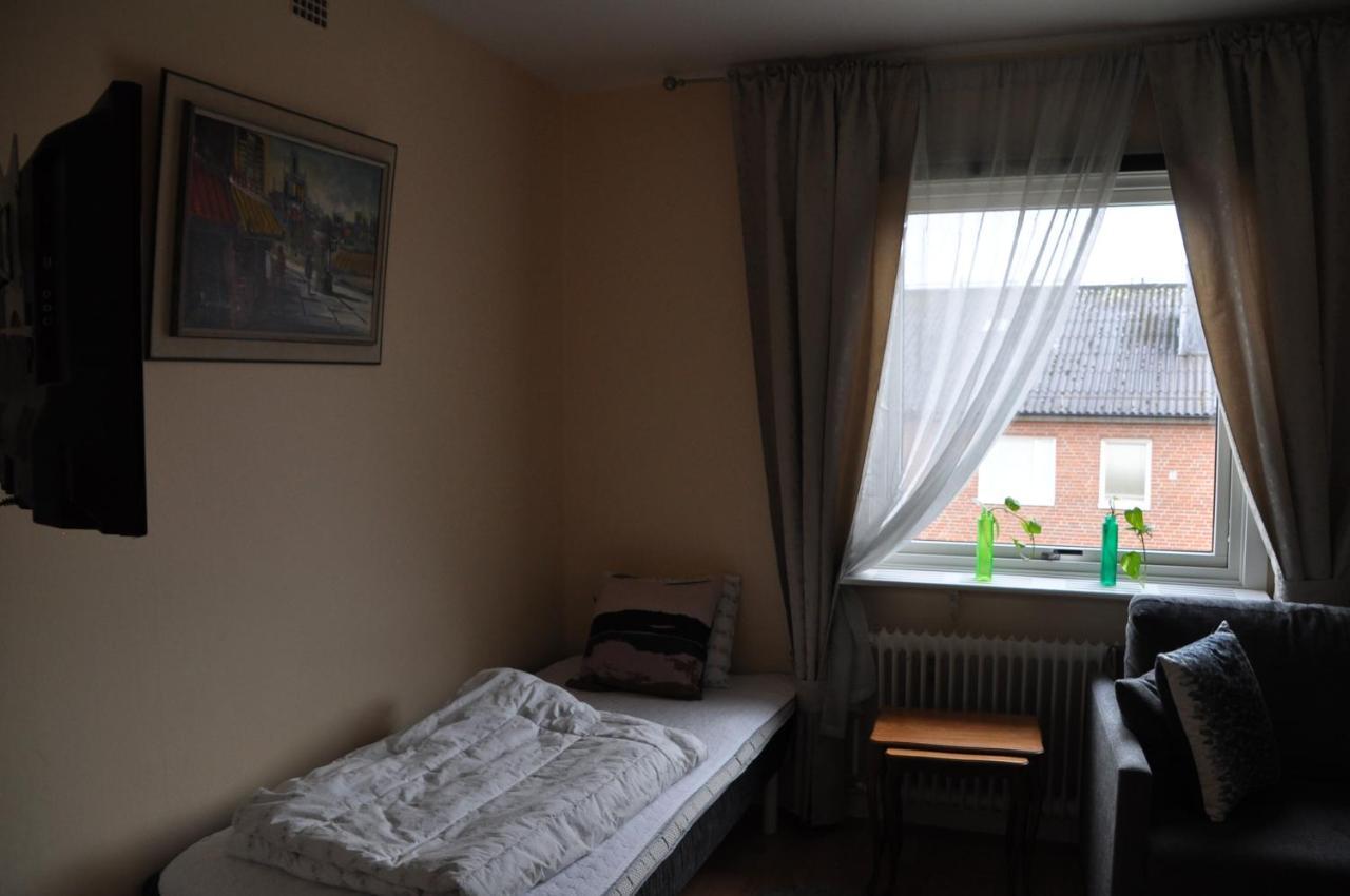 Hostel Roddaren Strömstad エクステリア 写真